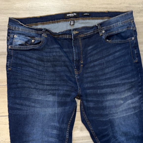 Size 44 x 30 Kenneth Cole Blue Ankle Tapered fit Jeans. Measure 22.5in across - Picture 4 of 5
